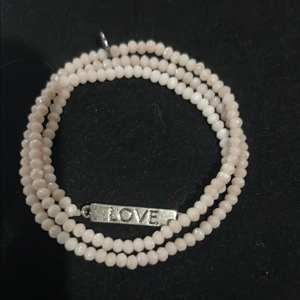 Marlyn Schiff Lavender Cream Beaded Bracelet with Silver 'Love' and ‘Rules’Charm